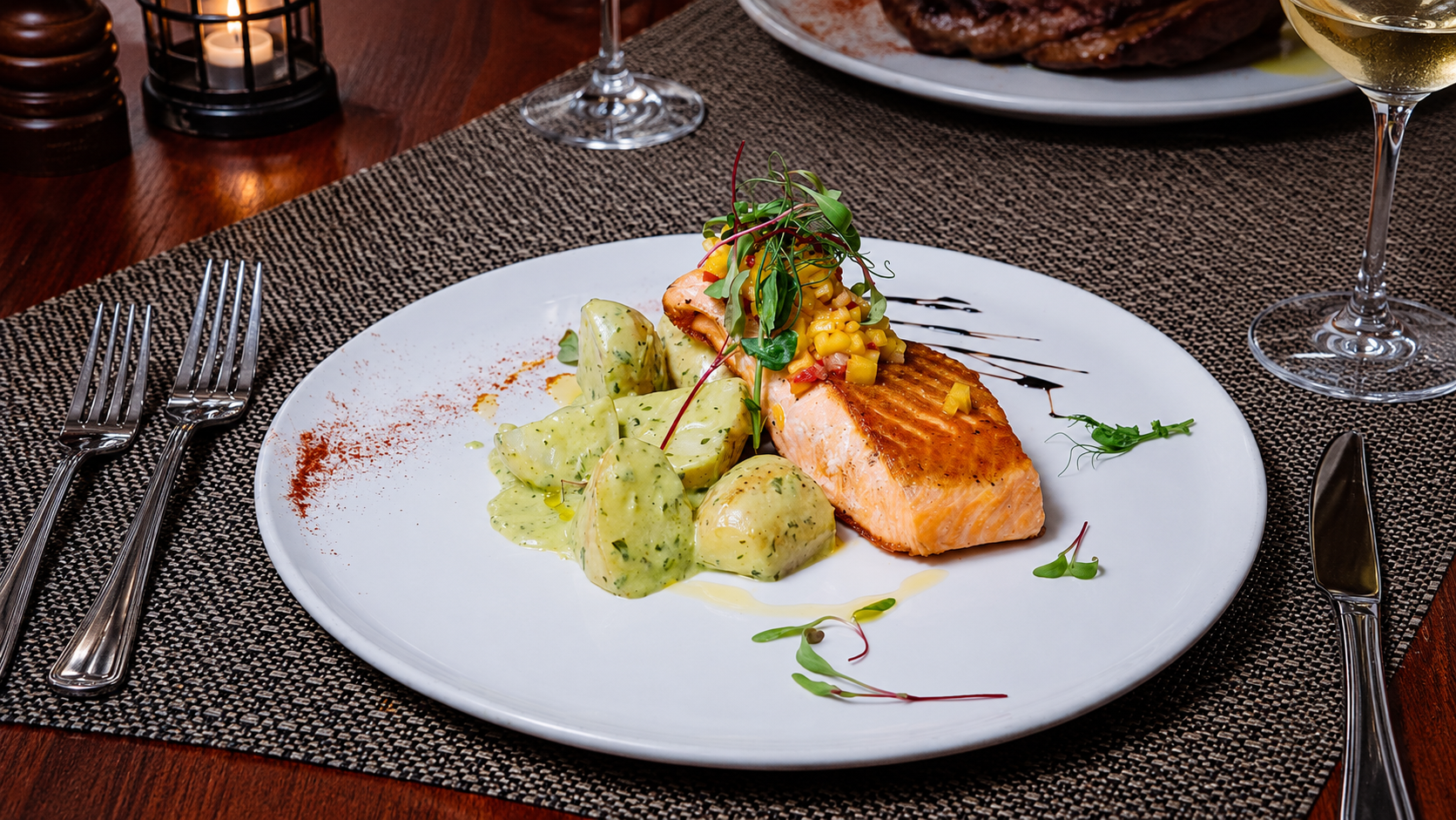 SALMÓN A LA PLANCHA